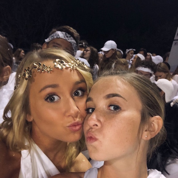 Meet your Posher, Larkyn - Picture 1 of 1